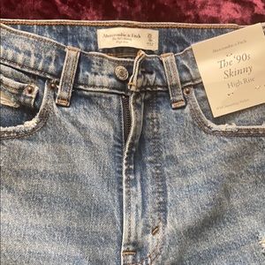 NWT Abercrombie “90s skinny “ high rise jeans